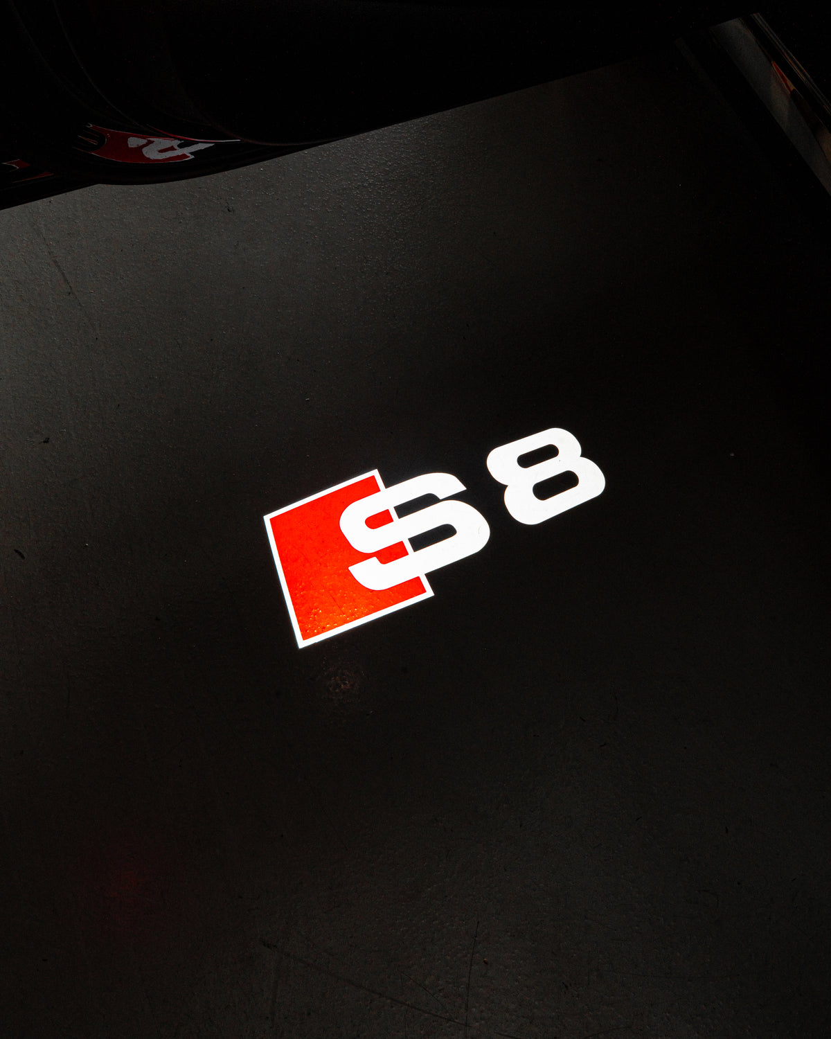 LED LOGO DOOR LIGHTS : AUDI