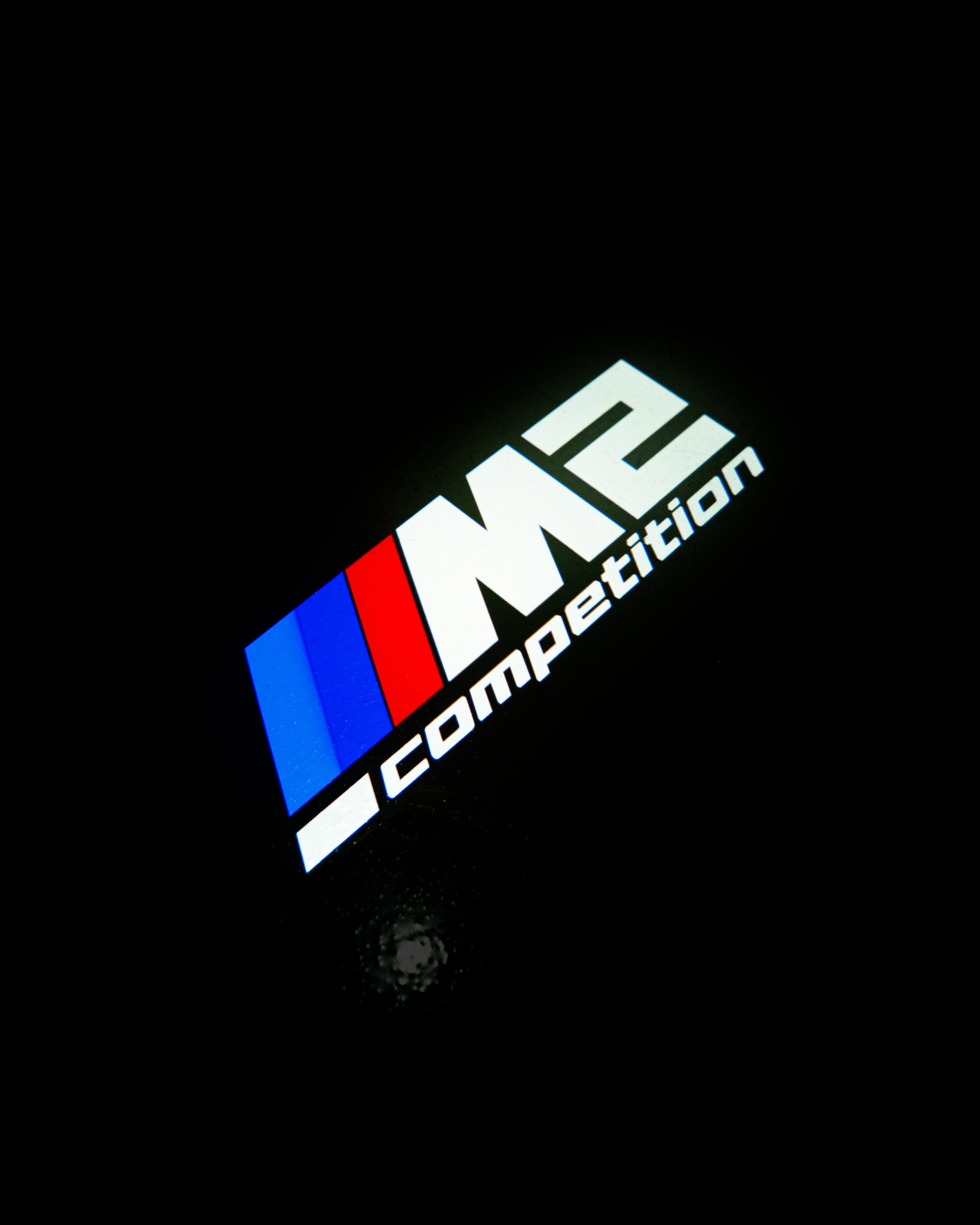 LED LOGO DOOR LIGHTS : BMW G SERIES - iilumo