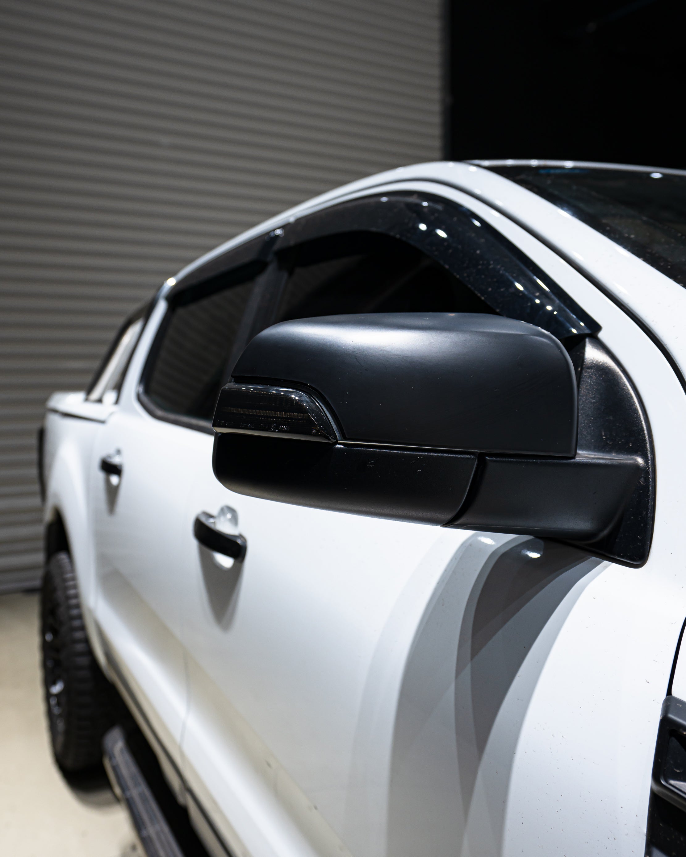 DYNAMIC MIRROR LED : FORD RANGER - iilumo