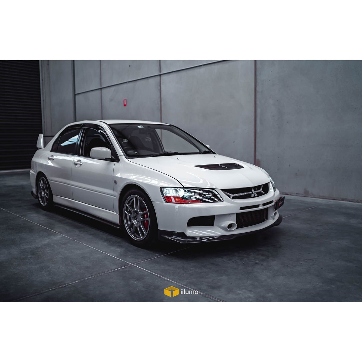 Mitsubishi Evo 9 Aftermarket Headlights iilumo