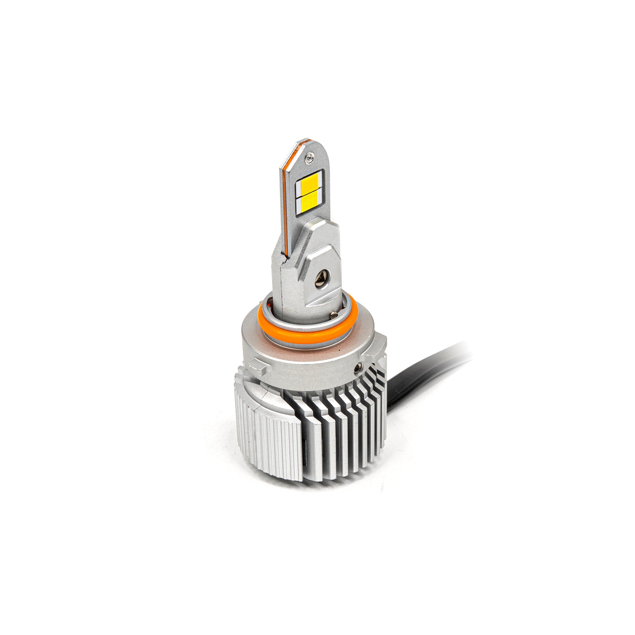 SWITCH 9006/HB4 (DUAL COLOUR) LED BULBS